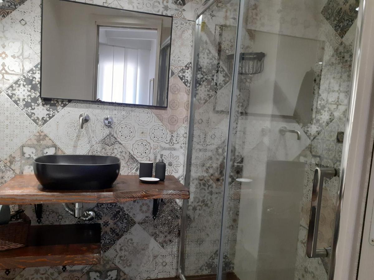 Borgo Fontana B&B Bari Exteriör bild